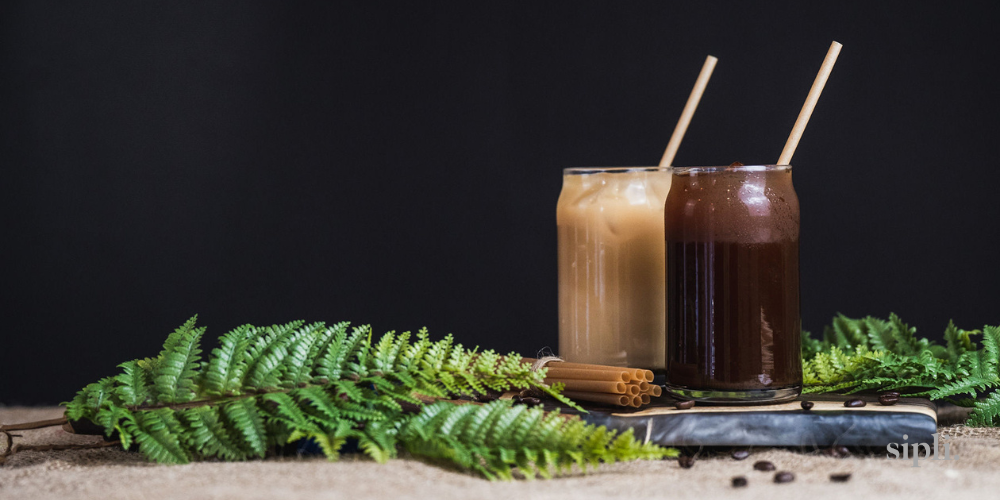 The Perfect Sip: Pros & Cons of Using a Straw for Coffee