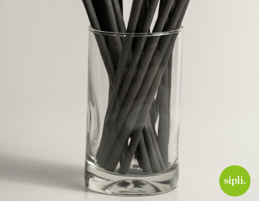 black_cocktail_straw